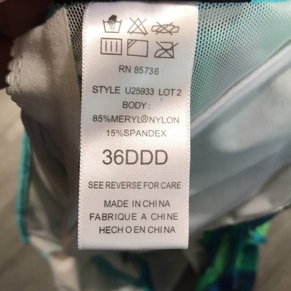 COCO REEF 36DDD Water Color Waves 1-Piece Adjustable Strap Swimsuit - Picture 10 of 10